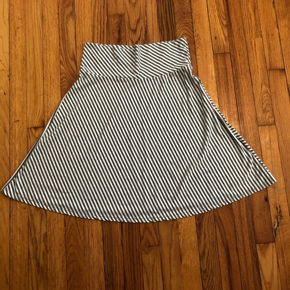 ⭐️ 2 for $15 ⭐️Grey and white striped cotton skirt
